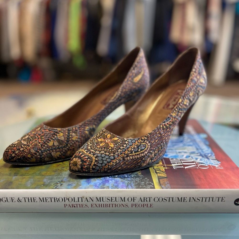 Vintage Pumps